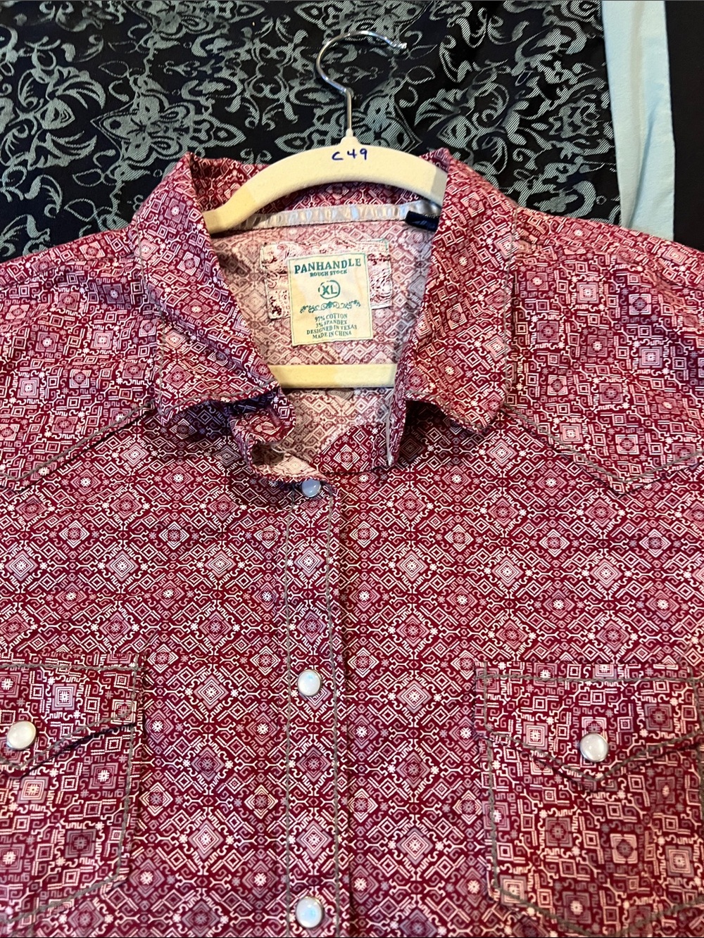 PANHANDLE ROUGH STOCK Women's Red Printed Button-Down Shirt with Contrast Cuffs - Picture 4 of 8